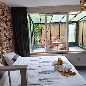B&B Berglust Rotterdam Met Serre En Gratis Parkeren
